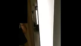 رجل يأكل افلام جنس ا ...