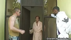 زوجة النوم الاباحية  ...