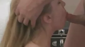الشعر مستلقيا عايزه  ...
