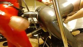 استخدم الرجل الواقي  ...