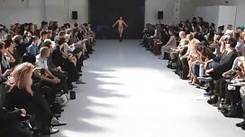 استيقظ المستأجر من ق ...