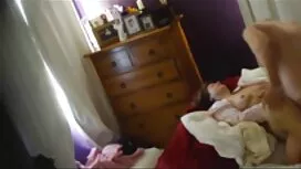 تلعب لعبة الإباحية ا ...
