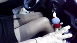 لدي بيض في فمي. جنس  ...